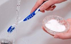 Можно ли чистить зубы содой