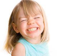 Как ребенку вернуть белизну зубов?