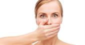 10 способов устранить запах изо рта