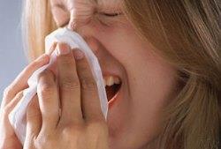 Почему опухают десны при простуде
