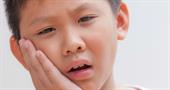 У дитини болить зуб. Що робити? 
